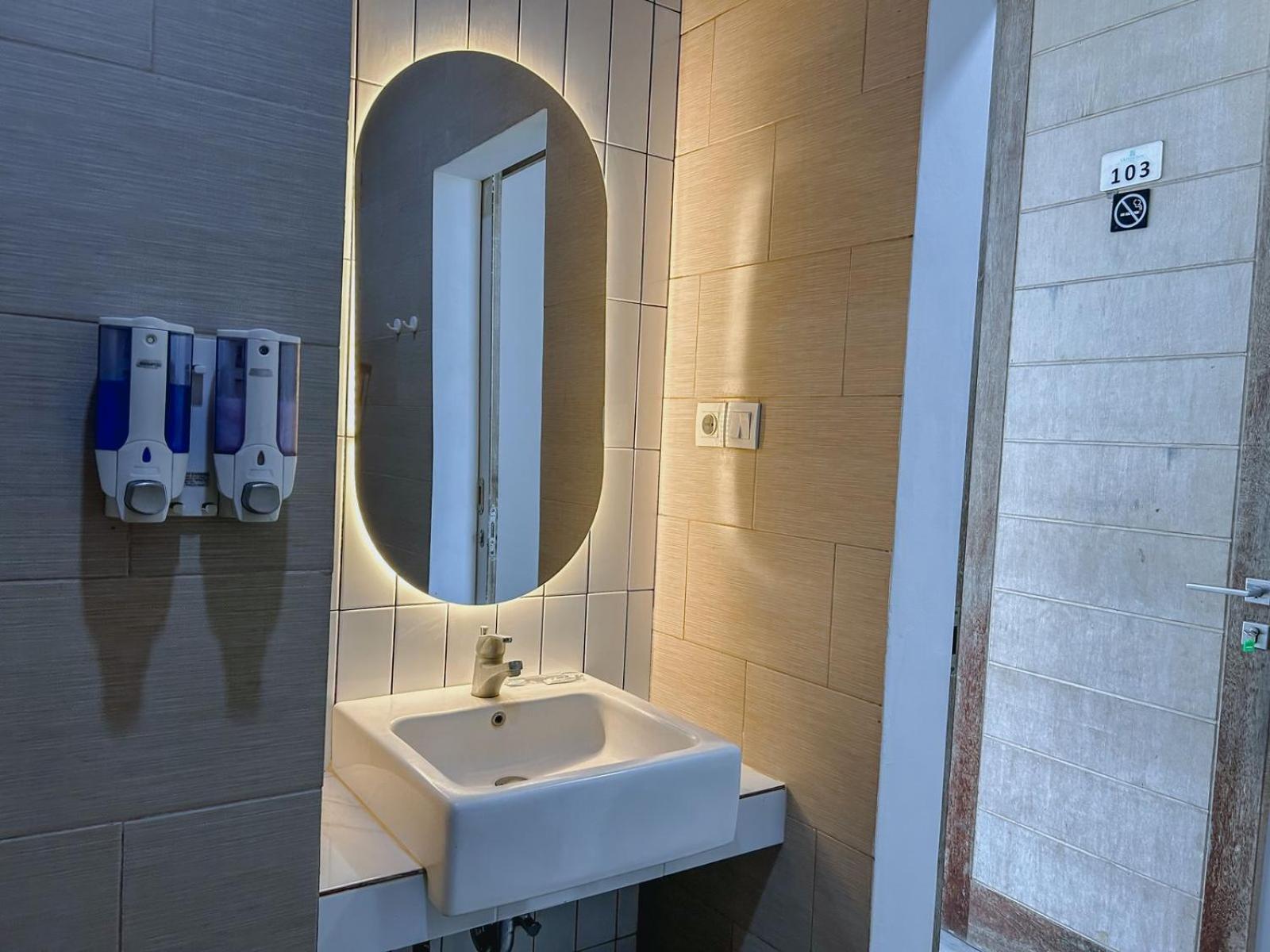 Olivia Soho Guest House Legian Εξωτερικό φωτογραφία